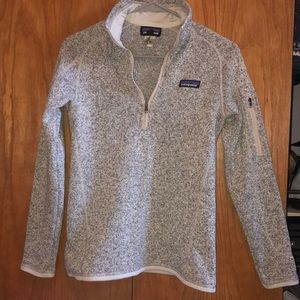 Brown Patagonia quarter zip pullover